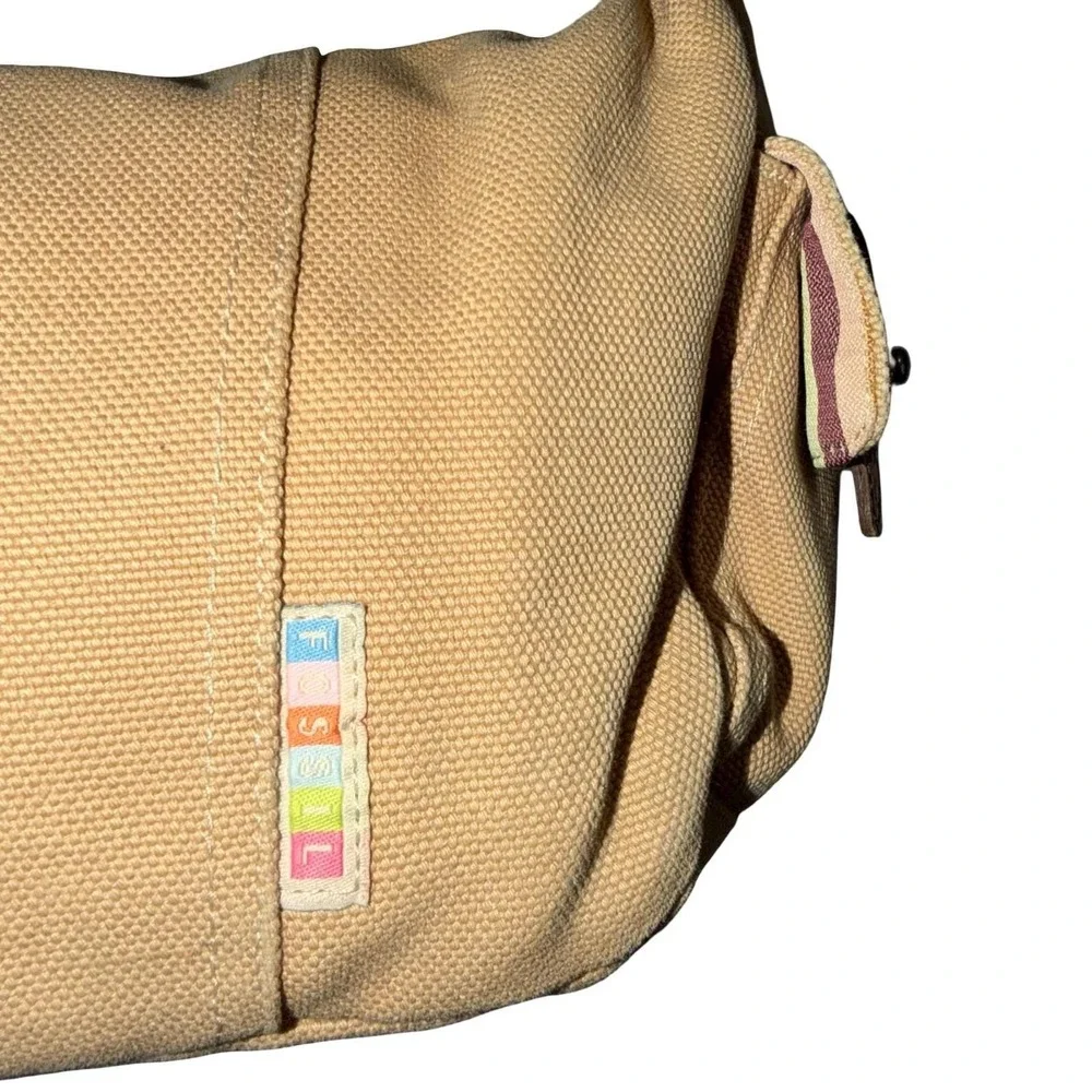 Y2K Fossil tan canvas shoulder bag with leather straps. Fossil 75082